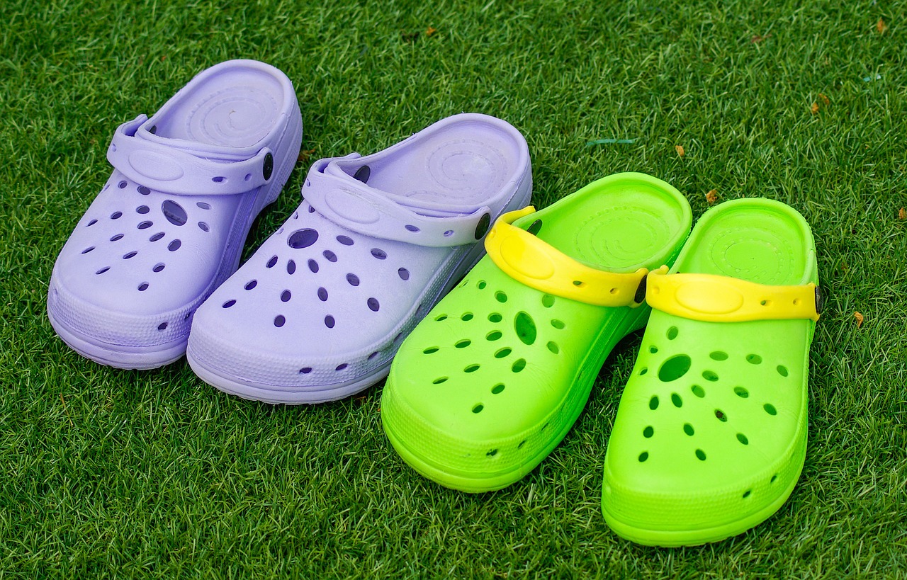 most comfortable crocs for walking