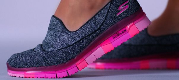 10 Best Walking Shoes for Men and Women 