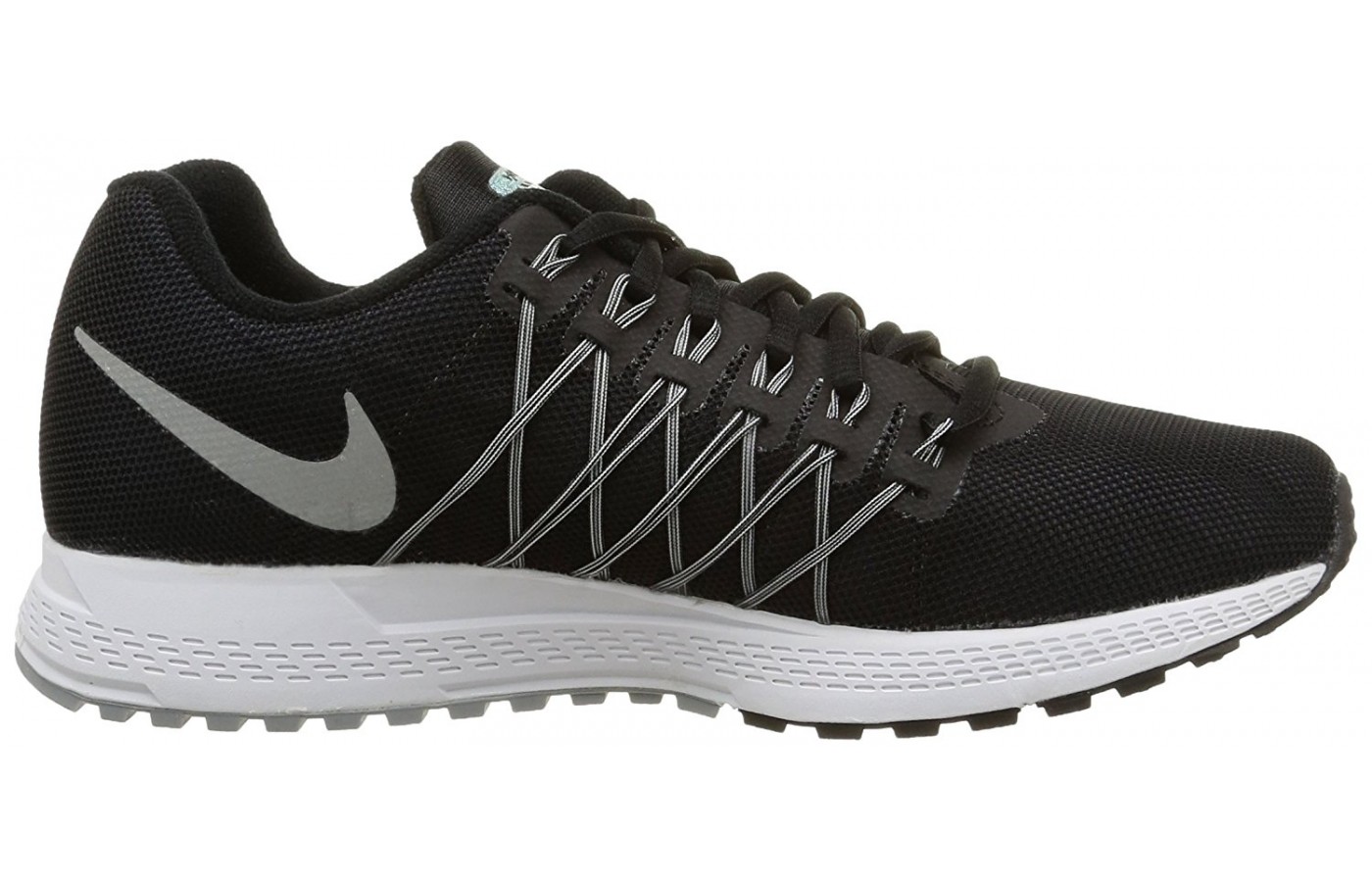 A side view of the Nike Zoom Pegasus 32 running shoe.