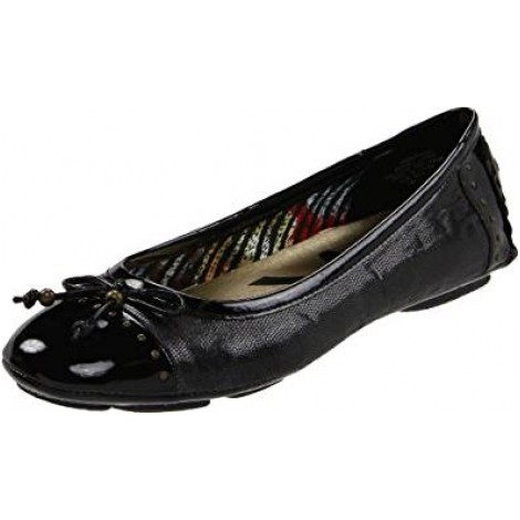 7. Buttons Ballet Flat