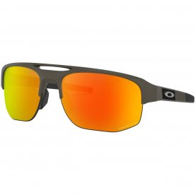 review of the Oakley Mercenary sunglasses which offer great stylish fashion combined with reliable protection for the eyes