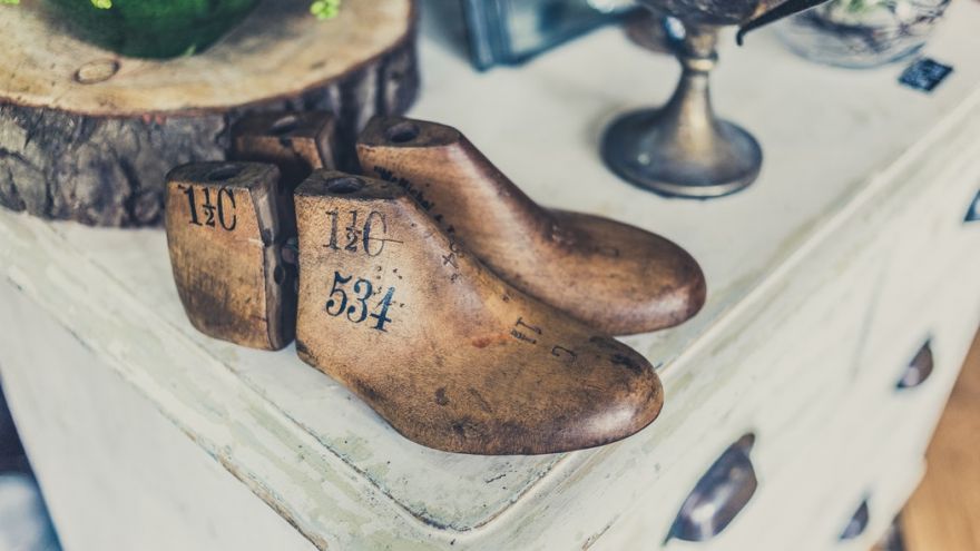 An in depth guide on How to Make Shoes for Hobbyists and Survivalists in 2018