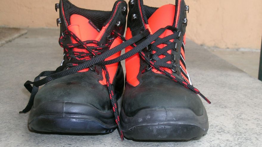 Everything you Need to Know About Safety Shoes