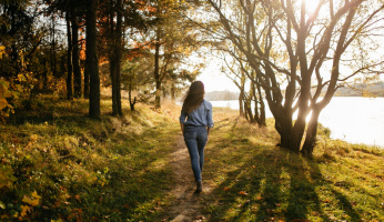 7 Mindful Walking Tips for More Meditative Walks